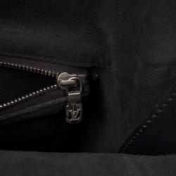 Pre Owned Louis Vuitton Sac Seau Black Epi Leather Shoulder Bag