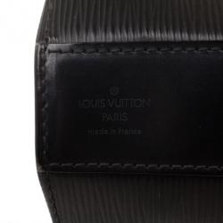 Pre Owned Louis Vuitton Sac Seau Black Epi Leather Shoulder Bag