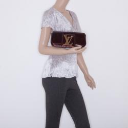 Louis Vuitton Amarante Vernis Sobe Clutch For Sale at 1stDibs