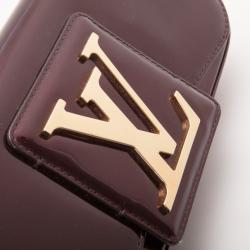 Pre Owned Louis Vuitton Vernis Amarante Sobe Clutch