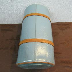 مملوكة مسبقًا LOUIS VUITTON Green Monogram vernis Bedford 