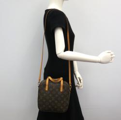 مملوكة مسبقًا Louis Vuitton Monogram Spontini Crossbody