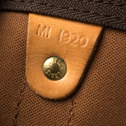 مملوكة مسبقًا Louis Vuitton Monogram Canvas Keepall 60 Bag