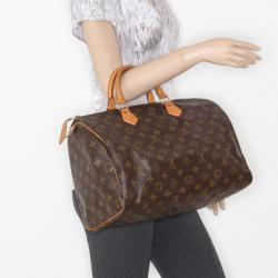 Pre Owned Louis Vuitton Monogram Speedy 35