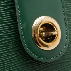 Pre Owned Louis Vuitton Borneo Green Epi Leather Cluny Shoulder Bag  