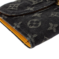 مملوكة مسبقًا محفظة لوي فيتون اميليا دنيم مونوغرامي سوداء