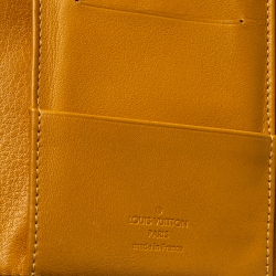 مملوكة مسبقًا محفظة لوي فيتون اميليا دنيم مونوغرامي سوداء