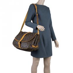 Pre Owned Louis Vuitton Monogram Canvas Saumur Messenger 35 Bag