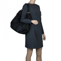 مملوكة مسبقًا حقيبة هوبو لوي فيتون ماهينا نقش حرفي جلد أسود XL