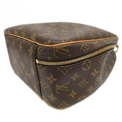مملوكة مسبقًا Louis Vuitton Monogram Excursion Boston