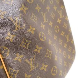 مملوكة مسبقًا Louis Vuitton Monogram Excursion Boston