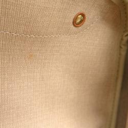 مملوكة مسبقًا Louis Vuitton Monogram Excursion Boston