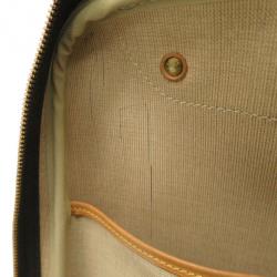 مملوكة مسبقًا Louis Vuitton Monogram Excursion Boston