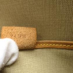 مملوكة مسبقًا Louis Vuitton Monogram Excursion Boston