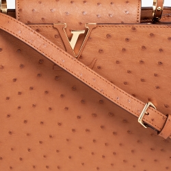 مملوكة مسبقًا Louis Vuitton Tan Ostrich Leather Capucines PM Bag
