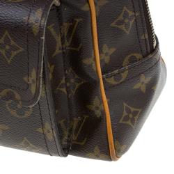 Pre Owned حقيبة لوي فيتون مانهاتن كانفاس مونوغرامي GM