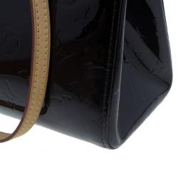 Pre Owned Louis Vuitton Amarante Monogram Vernis Roxbury Drive Bag