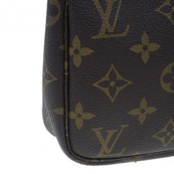 مملوكة مسبقًا Louis Vuitton Monogram Canvas Pochette Accessoires