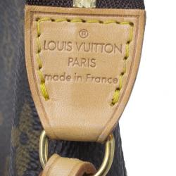 مملوكة مسبقًا Louis Vuitton Monogram Canvas Pochette Accessoires