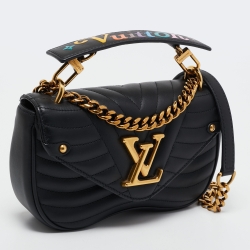 مملوكة مسبقًا Louis Vuitton Black Leather New Wave Chain PM Bag