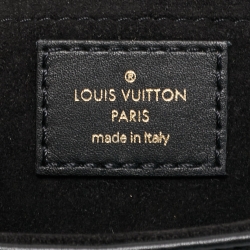 مملوكة مسبقًا Louis Vuitton Black Leather New Wave Chain PM Bag