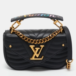 مملوكة م سبقًا Louis Vuitton Black Leather New Wave Chain PM Bag