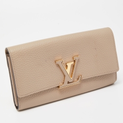 مملوكة مسبقًا Louis Vuitton Galet Taurillon Leather Capucines Wallet