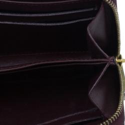 مملوكة مسبقًا Louis Vuitton Amarante Monogram Vernis Zippy Coin Purse
