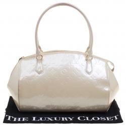 Pre Owned Louis Vuitton Blanc Corail Monogram Vernis Sherwood GM Bag