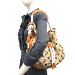 مملوكة مسبقًا Louis Vuitton Monogram Cruise Beige Nylon Ulles Shoulder Bag MM