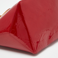 Pre Owned حقيبة لوي فيتون بيليفو فيرنيه مونوغرامي عنابي PM