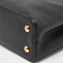 مملوكة مسبقًا Louis Vuitton Black Leather and Python Capucines Mini Bag