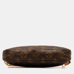 مملوكة مسبقًا Louis Vuitton Brown Monogram Pochette Accessoires Handbag
