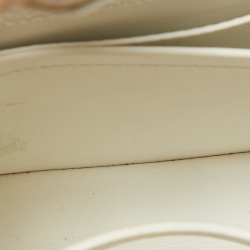 مملوكة مسبقًا Louis Vuitton White/Beige Taurillon Leather and Python Mini Capucines Bag