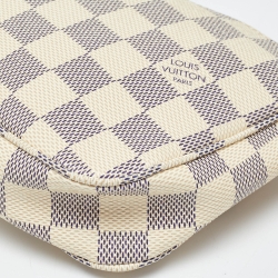 مملوكة مسبقًا Louis Vuitton White Damier Azur Canvas Pochette Accessoires Bag