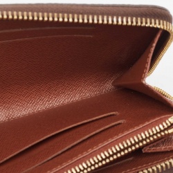 مملوكة مسبقًا Louis Vuitton Monogram Canvas Zippy Compact Wallet