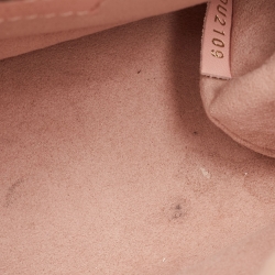 مملوكة مسبقًا Louis Vuitton Rose Poudre Monogram Canvas Locky BB Bag