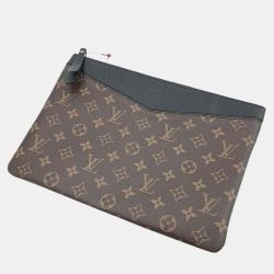 مملوكة مسبقًا Louis Vuitton Black Monogram Canvas Daily Clutch Bag