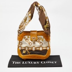 مملوكة مسبقًا Louis Vuitton Mustard Alligator and Coated Fabric Monogram Charms Linda Scarf Bag