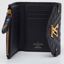 مملوكة مسبقًا Louis Vuitton Black Leather New Wave Compact Wallet