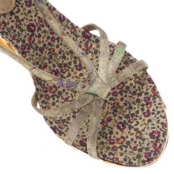 مملوكة مسبقًا Louis Vuitton Silver Satin Feerique Morganne Wedge Sandals Size 38.5