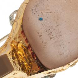 مملوكة مسبقًا Louis Vuitton Silver Satin Feerique Morganne Wedge Sandals Size 38.5