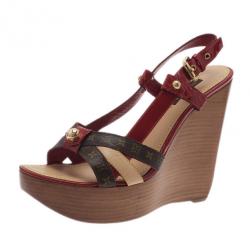 Pre Owned صندل لوي فيتون جلد أحمر لامع مونوغرامي نعل روكي وحزام للكاحل مقاس 38.5