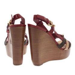 Pre Owned صندل لوي فيتون جلد أحمر لامع مونوغرامي نعل روكي وحزام للكاحل مقاس 38.5