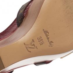 Pre Owned صندل لوي فيتون جلد أحمر لامع مونوغرامي نعل روكي وحزام للكاحل مقاس 38.5