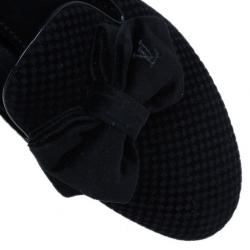 مملوكة مسبقًا Louis Vuitton Black Suede Petit Damier Suit Up Smoking Slippers Size 38.5