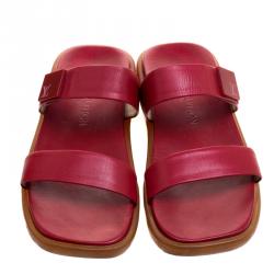 Pre Owned صندل سلايد فلات لوي فيتون جلد أحمر مقاس 38