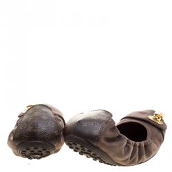 Pre Owned Louis Vuitton Brown Monogram Canvas and Leather Lucky Ballet Flats Size 40