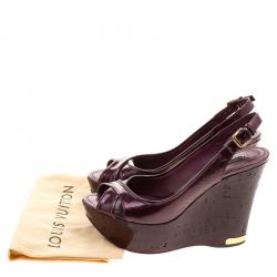 مملوكة مسبقًا Louis Vuitton Amarante Patent Vernis Leather Pantheon Slingback Sandals Size 38