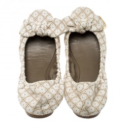 مملوكة مسبقًا Louis Vuitton Beige Fabric Amulet Scrunch Ballet Flats Size 36.5